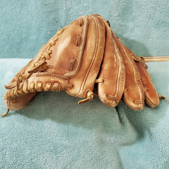 Dudley Baseball/Softball Glove Pro Model D-5001 Custom Built With 1 Baseball - Picture 3 of 8